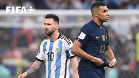 গোল্ডেন বুটের দৌড়ে মেসির ঘাড়ে নিঃশ্বাস ফেলছেন এমবাপ্পে
