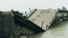 অতি বৃষ্টিতে কুতুবদিয়ায় সেতু ধস