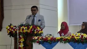 প্রধানমন্ত্রী নিয়মিত বেতনের ১০ শতাংশ সরকারি কোষাগারে দেন: স্বাস্থ্যমন্ত্রী