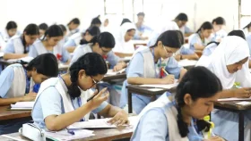 উচ্চ মাধ্যমিকে তীব্র শিক্ষার্থী সংকট