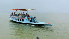 করিমগঞ্জের হাওরে লাশবাহী নৌকায় ডাকাতি