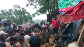 রোহিঙ্গা ক্যাম্পে স্ত্রী-সন্তানকে গলাকেটে হত্যা, স্বামী পলাতক