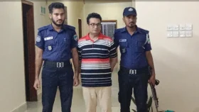 স্বেচ্ছাসেবক লীগ নেতা রাসেল বেনাপোলে আটক