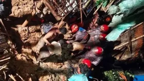 পাহাড়ধসে দুই জেলায় ৭ জনের মৃত্যু