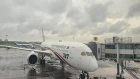 বৈরী আবহাওয়ায় শাহজালালে ২ ফ্লাইট ডাইভার্ট