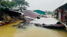চট্টগ্রামে অতিবৃষ্টি-বন্যায় ক্ষতিগ্রস্ত লাখো মানুষ