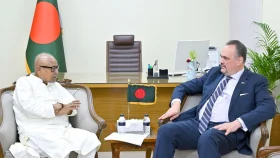 প্রধানমন্ত্রীর রাজনৈতিক উপদেষ্টার সঙ্গে মার্কিন রাষ্ট্রদূতের সাক্ষাৎ