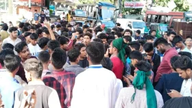 শিক্ষামন্ত্রীর পদত্যাগের দাবিতে চট্টগ্রামে শিক্ষার্থীদের বিক্ষোভ