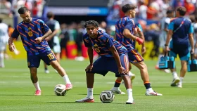 ফাইনালে অপরিবর্তিত স্পেন