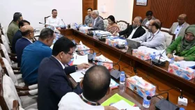 &lsquo;ফ্যামিলি কার্ড&rsquo; কার্যক্রম বিস্তারে প্রধানমন্ত্রীর নির্দেশ