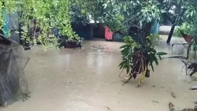 সাতক্ষীরায় টানা বৃষ্টিতে জলাবদ্ধতা, ভোগান্তি সাধারণ মানুষ