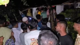 পাশের বাড়ির আলমারিতে নিখোঁজ শিশুর লাশ