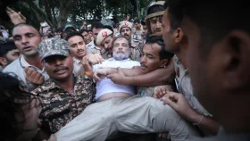প্রধানমন্ত্রীর বাসভবনের সামনে আটক রাহুল, প্রিয়াঙ্কা ও অখিলেশ