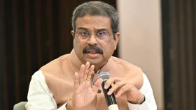 ধর্মেন্দ্র প্রধানের পদত্যাগে রাজি নয় মোদি সরকার