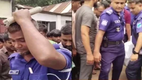 দুর্ঘটনাস্থলে পুলিশি টহলে গিয়ে দেখলেন, নিহত শিশুটি তারই ছেলে