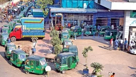 তীব্র গ্যাস সংকট, ফিলিং স্টেশনে যানবাহনের দীর্ঘ লাইন