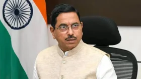 ভারতের নতুন শিক্ষামন্ত্রী প্রহ্লাদ জোশি