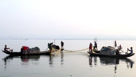 আরো ১০ দিন বাড়ল কাপ্তাই হ্রদে মাছ শিকারে নিষেধাজ্ঞা