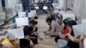 মৃত্যুদণ্ডের প্রতিবাদে ঠোঁট সেলাই করে দেড় হাজার বন্দির অনশন