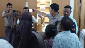 ১৩ বছরের মায়ের কোলে ৭ মাসের সন্তান, ঘটনার নেপথ্যে কী?