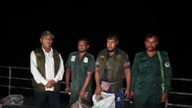 শিকারিদের নিশানায় সুন্দরবন, থামছে না হরিণ নিধন