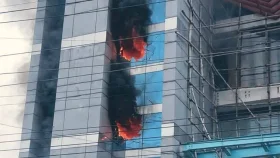 সাতক্ষীরা ব্লিস হাসপাতালে ভয়াবহ অগ্নিকাণ্ড