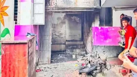 ময়মনসিংহে বহুতল ভবনে আগুন, ধোঁয়ায় বৃদ্ধার মৃত্যু