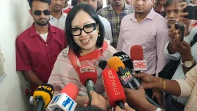 &lsquo;প্রত্যেকের হাতেই গণমাধ্যম, চাইলেই হাসিনার বক্তব্য শুনতে পারবে&rsquo;