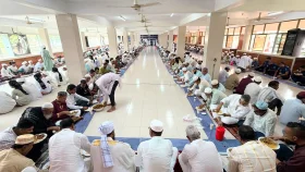 সাড়ে ৩ হাজার এতিম শিক্ষার্থীদের খাওয়ালেন প্রতিমন্ত্রী