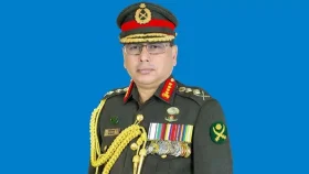 ৫ দিনের সফরে দক্ষিণ সুদান ও আবেই গেলেন সেনাপ্রধান