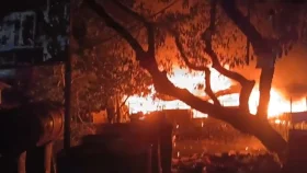 সিলিন্ডার বিস্ফোরণে পুড়লো ৫ দোকান