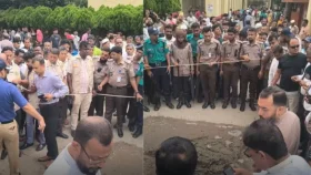 আদালত চত্বরে ককটেল বিস্ফোরণ, জনমনে আতঙ্ক