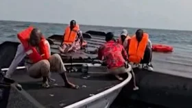 জিম্বাবুয়ের কারিবা হ্রদে ফেরি উল্টে নিহত ৪৪&nbsp;