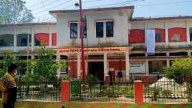 বহিরাগত কর্তৃক হাসপাতালে খাবার বিতরণ, ৭ জনকে শোকজ