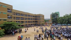 নরসিংদীর কাদির মোল্লা স্কুলকে শিক্ষা বোর্ডের শোকজ