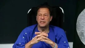 ইমরান খানকে হাসপাতালে স্থানান্তরের সুপ্রিম কোর্টের নির্দেশ
