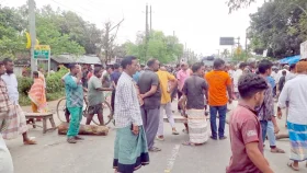 স্কুলে যাওয়া হলো না শিফার, বাস কেড়ে নিলো প্রাণ
