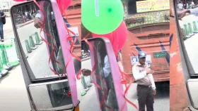 চালুর প্রথম দিনেই পিংক বাসে বলাকার ধাক্কা