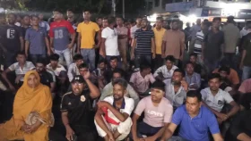 অস্ত্র হাতে মহড়া দেওয়া সেই ছাত্রদল নেতাকে ছেড়ে দিলো পুলিশ, থানা ঘেরাও