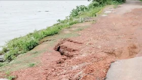 বিষখালীর ভাঙনে ছোট হচ্ছে বামনার মানচিত্র