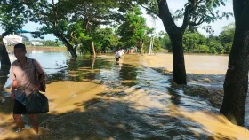 প্লাবিত খাগড়াছড়ি, সাজেক সড়ক বন্ধ