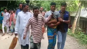মাইক্রোবাসে করে ছাগল চুরি, মা-ছেলেসহ আটক ৩
