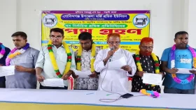 দর্জি শ্রমিক ইউনিয়নের নবনির্বাচিত সদস্যদের শপথ গ্রহণ অনুষ্ঠিত