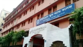 মধ্যরাতে ৪৬ শিক্ষক বদলি : মতিঝিল আইডিয়ালে তোলপাড়
