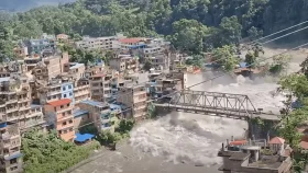 নেপাল সীমান্তে নতুন বিপর্যয়ের সতর্কতা চীনের