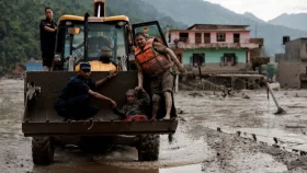 নেপালে বন্যায় নিখোঁজ অস্ট্রেলিয়ার ৩৪ নাগরিক