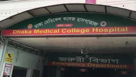 রাজধানীতে গোলাগুলিতে নারীসহ আহত ৩