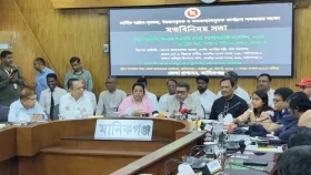 আদানি বিদ্যুৎ নিয়ে আমাদের সঙ্গে খেলা করছে: স্বাস্থ্যমন্ত্রী