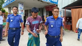 হাজতখানায় লুঙ্গি ছিঁড়ে আসামির আত্মহত্যার চেষ্টা