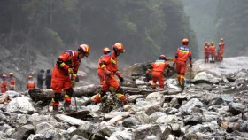 নেপাল-চীনে হিমবাহ ধসে নিহত ৭৯৭, ৩ হাজারের বেশি নিখোঁজ